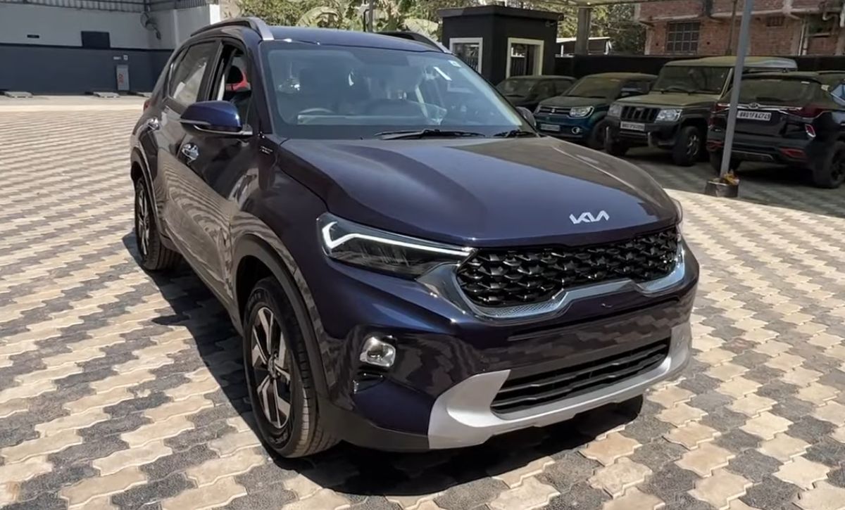 The updated Sonet diesel loses the manual gearbox and is available only with an iMT.